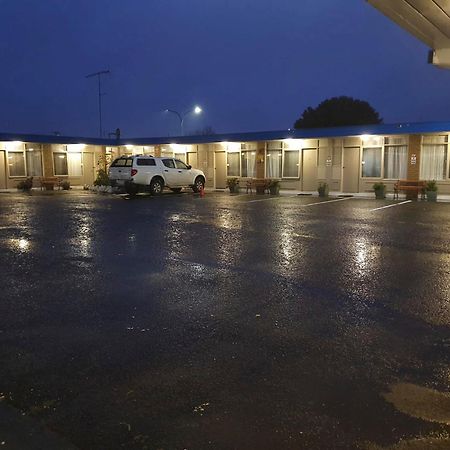 Morwell Parkside Motel エクステリア 写真